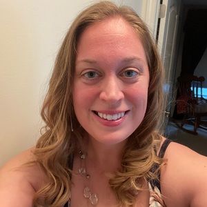 Meet your Posher, Amy